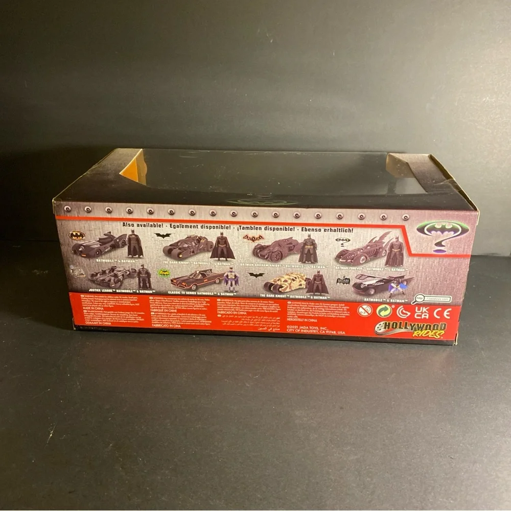 NEW Jada Toys 98036 Batman Forever BATMOBILE 1:24 Scale Vehicle‎ w/Batman Figure